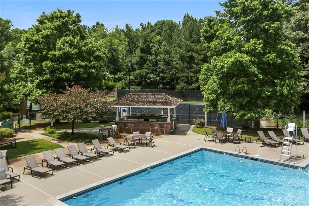 574 Vinings Estates Drive SE Unit B9
