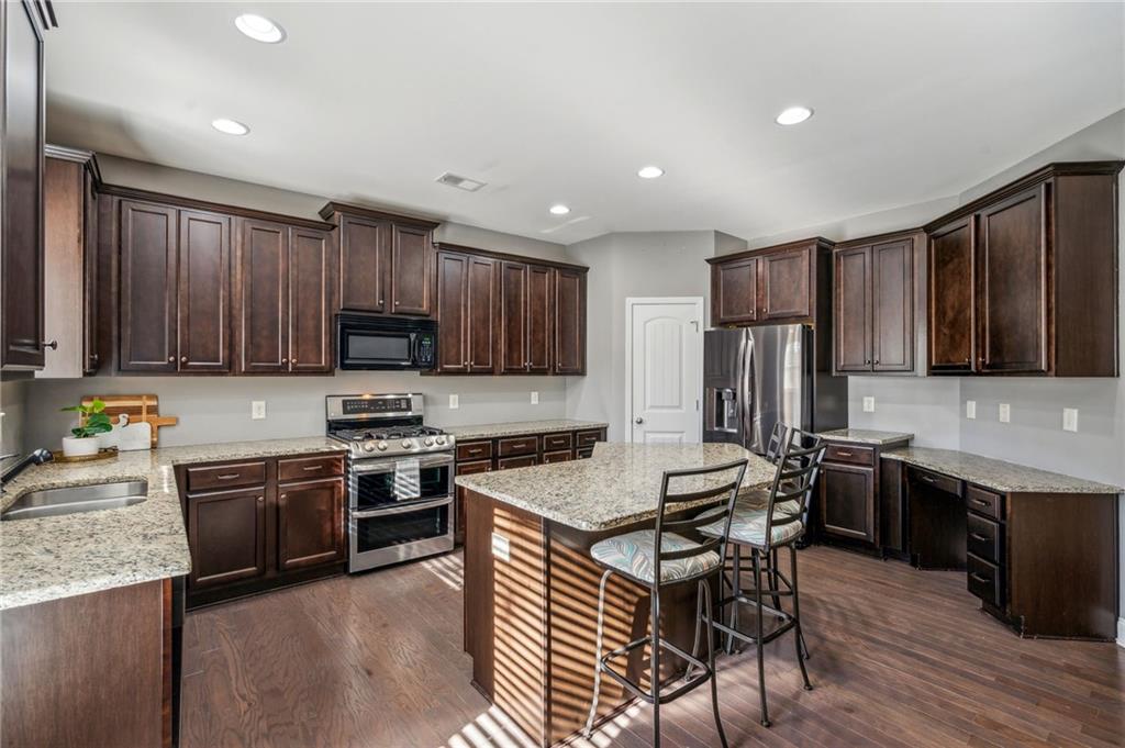 6110 Sparrow Lane