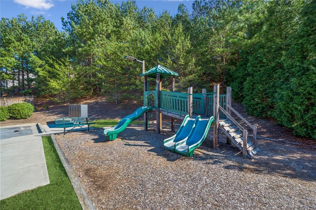 6110 Sparrow Lane