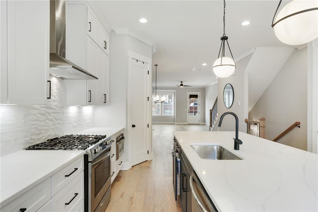 4462 Lemon Street Unit 2