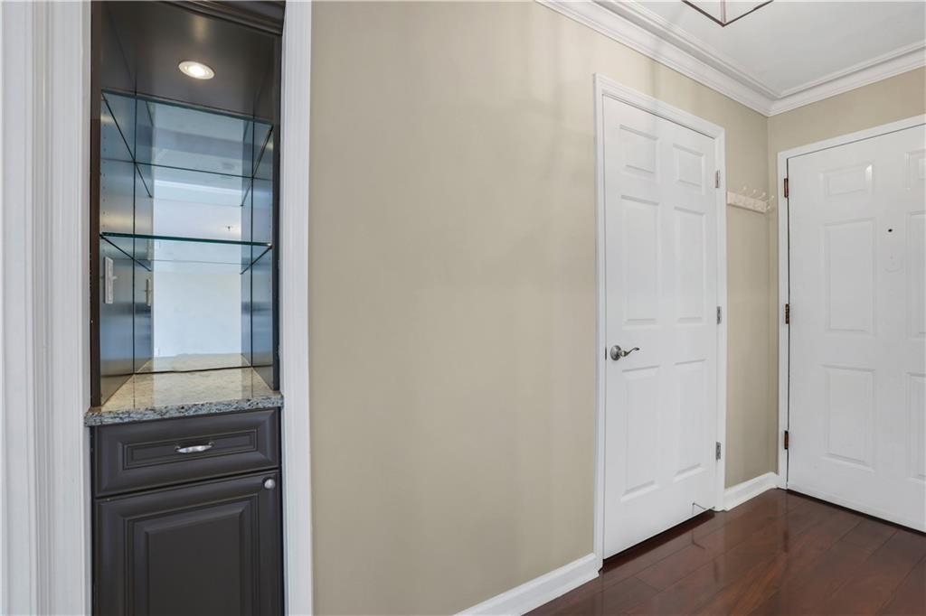 300 Johnson Ferry Road NE Unit B904