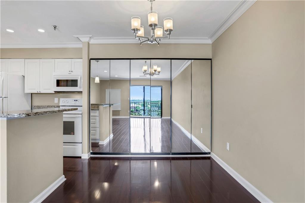 300 Johnson Ferry Road NE Unit B904