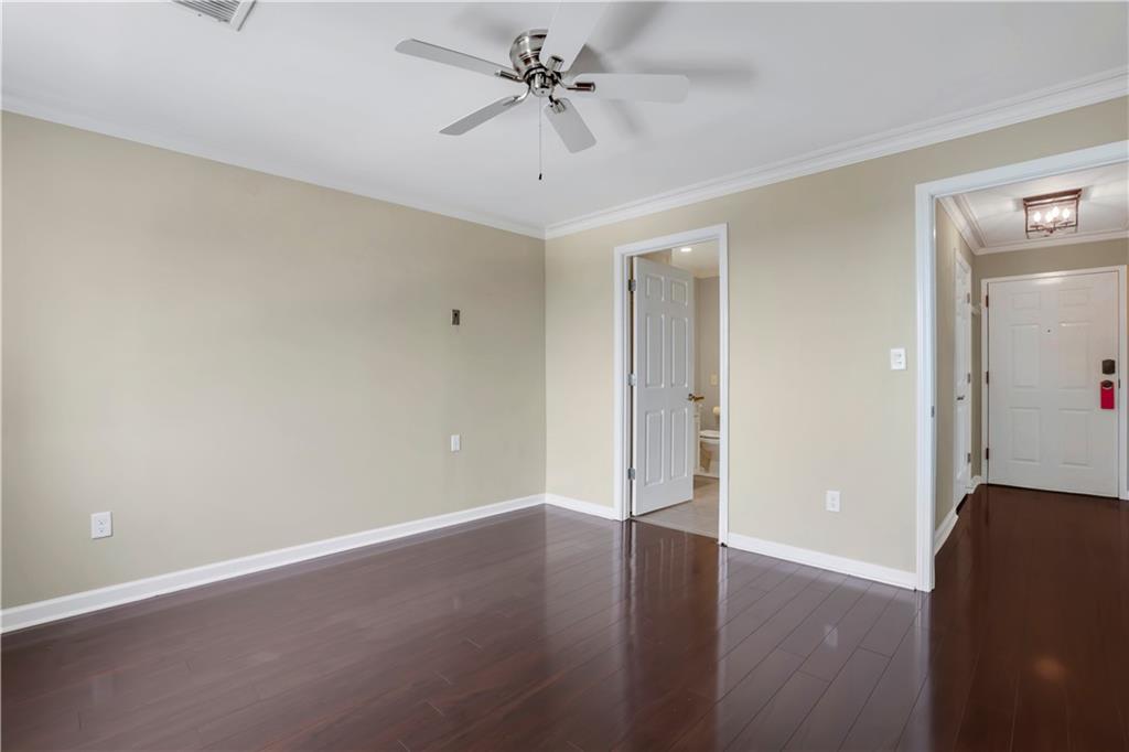 300 Johnson Ferry Road NE Unit B904