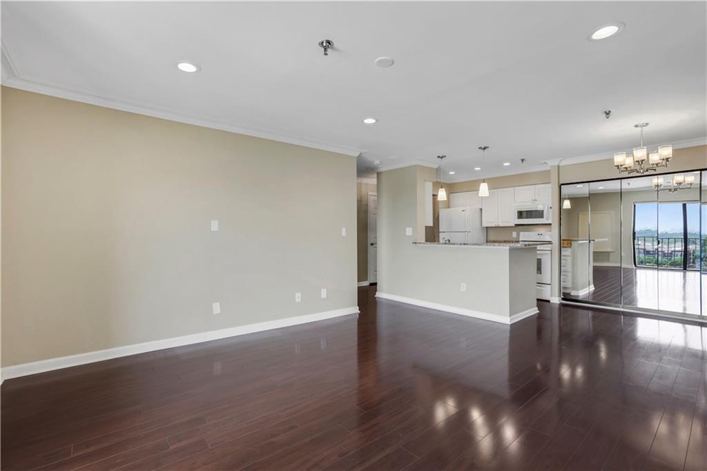 300 Johnson Ferry Road NE Unit B904
