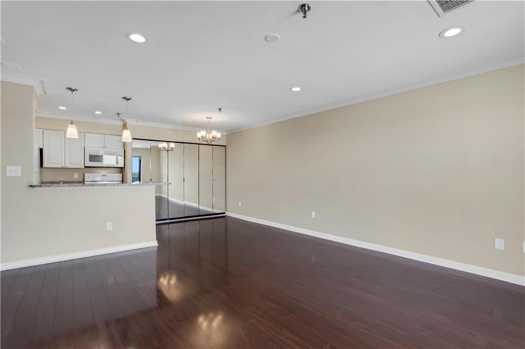 300 Johnson Ferry Road NE Unit B904