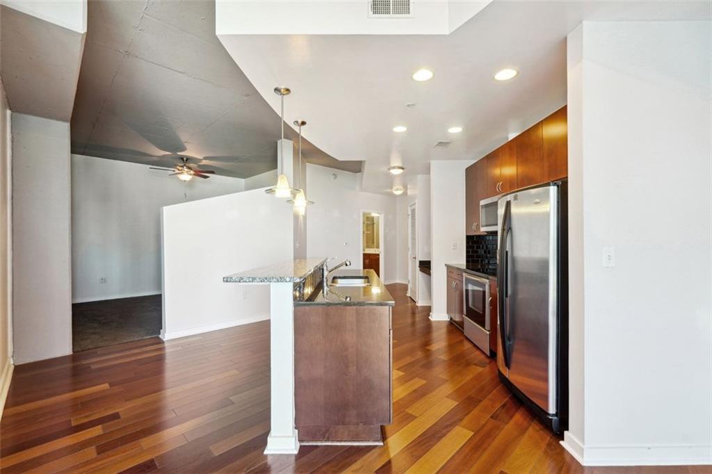 400 W PEACHTREE Street NW Unit 2814