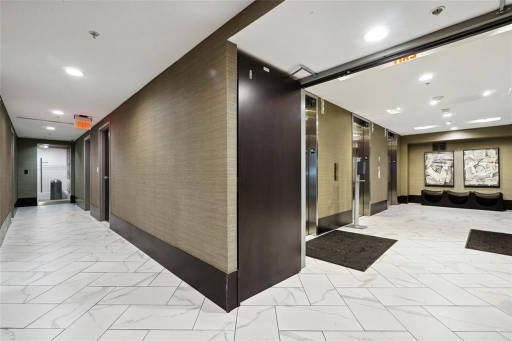 400 W PEACHTREE Street NW Unit 2814