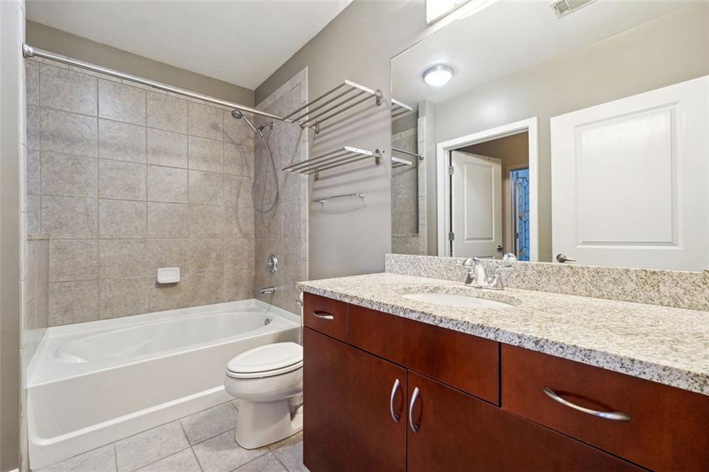 400 W PEACHTREE Street NW Unit 2814