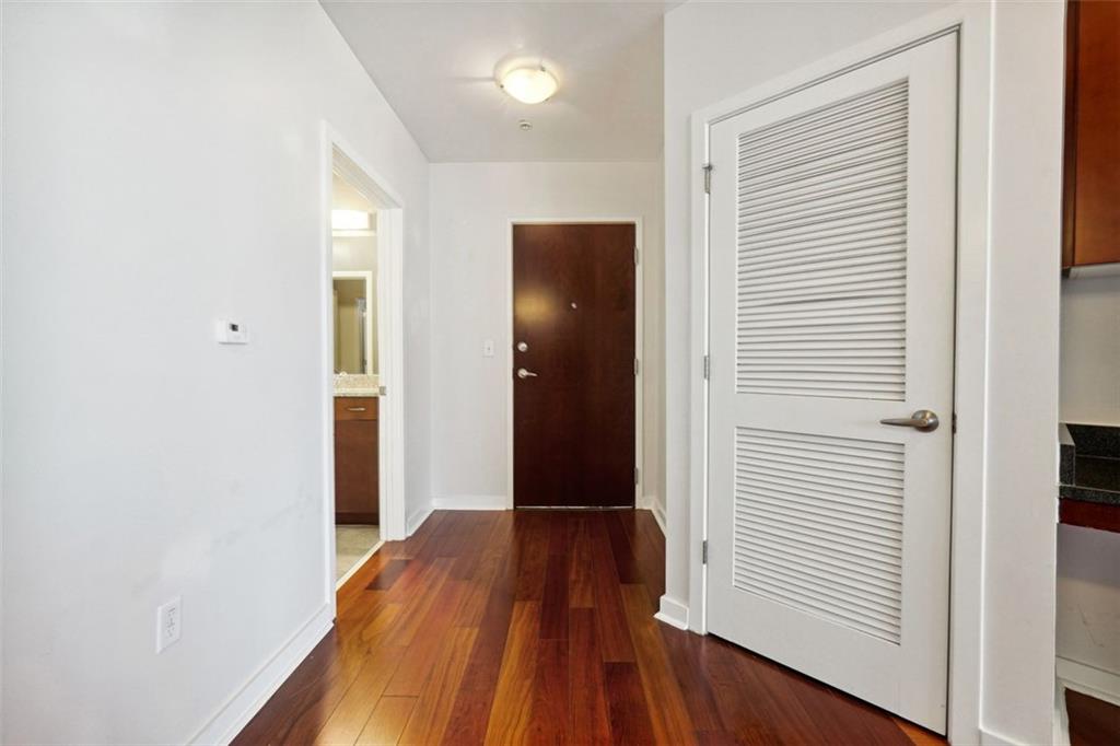 400 W PEACHTREE Street NW Unit 2814