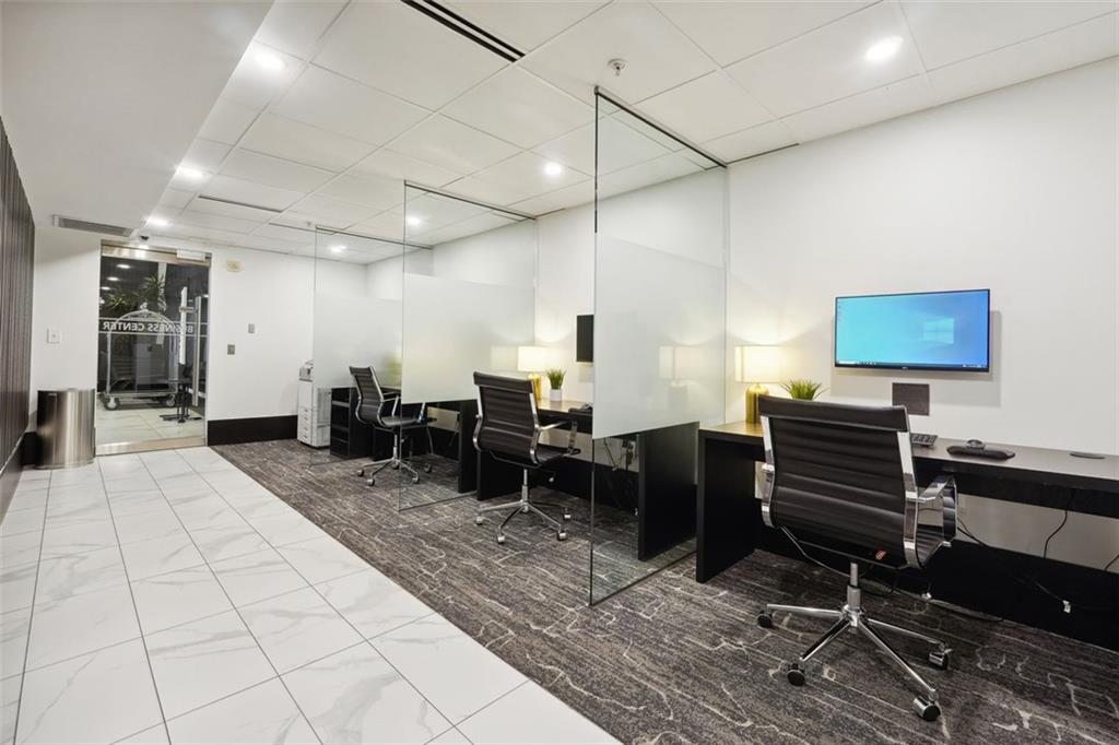 400 W PEACHTREE Street NW Unit 2814