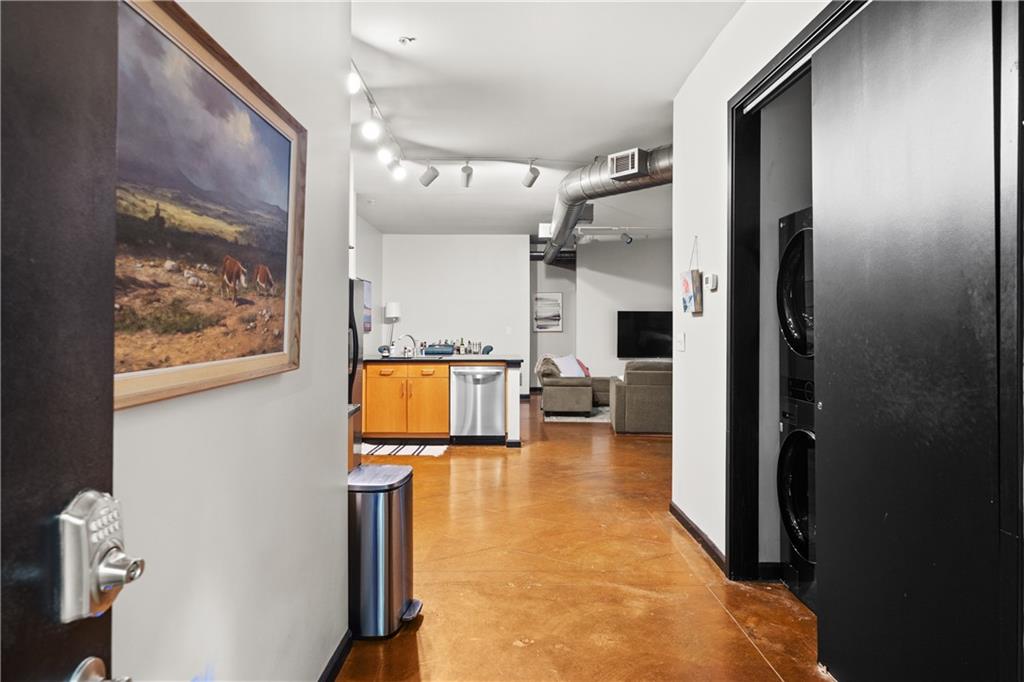 5300 Peachtree Road Unit 108