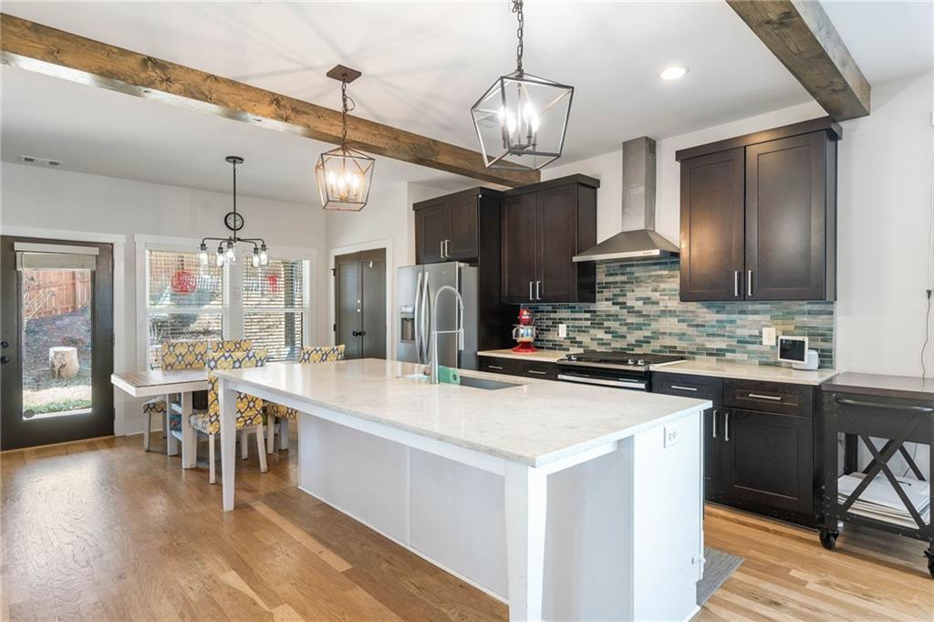 1736 Red Maple Ridge
