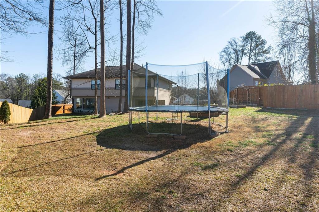 1736 Red Maple Ridge