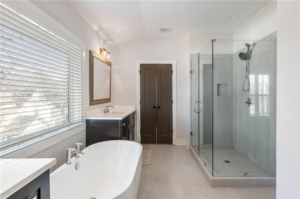 1736 Red Maple Ridge