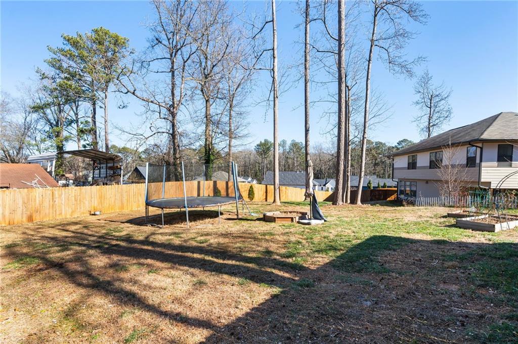 1736 Red Maple Ridge