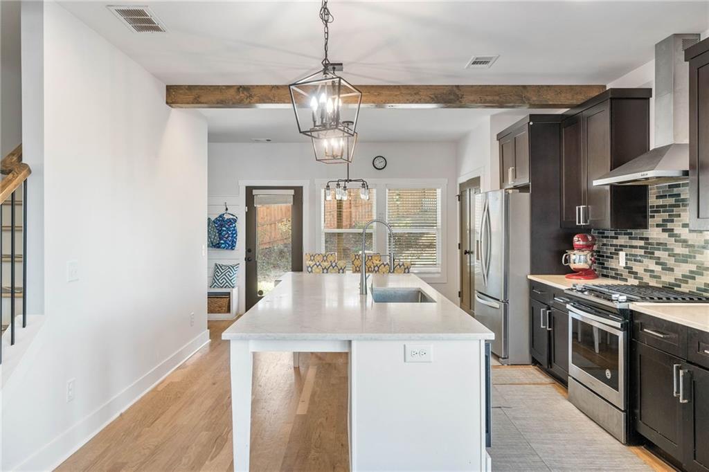 1736 Red Maple Ridge