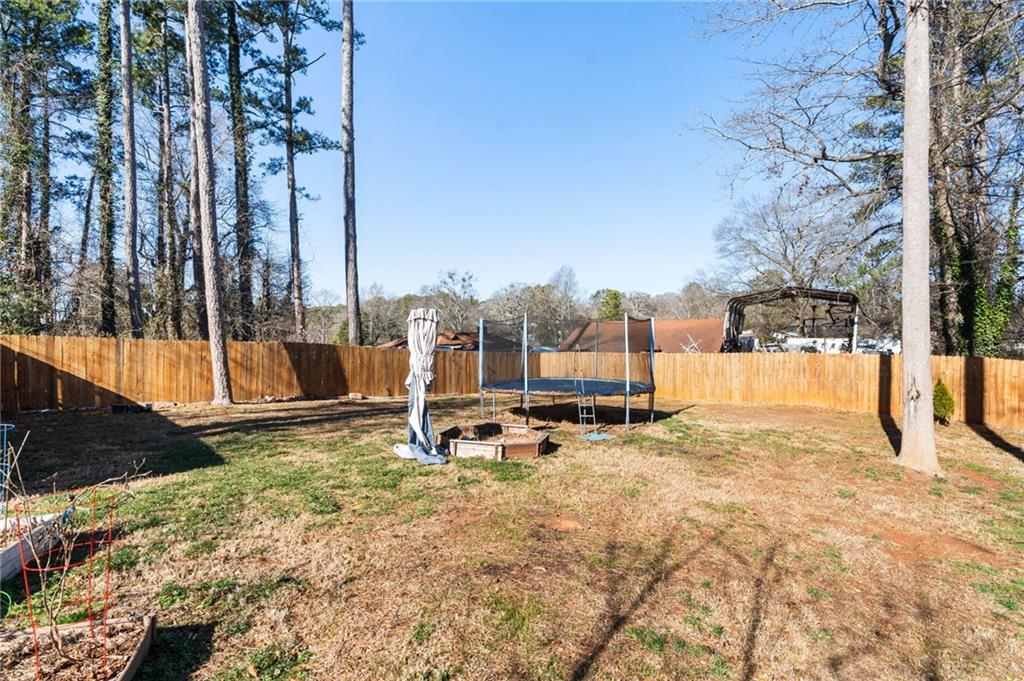 1736 Red Maple Ridge