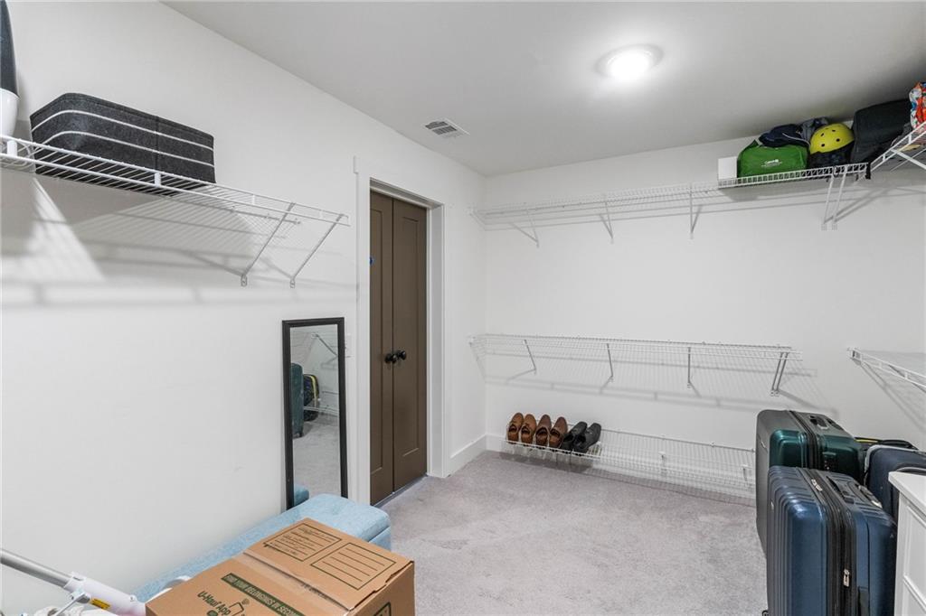 1736 Red Maple Ridge