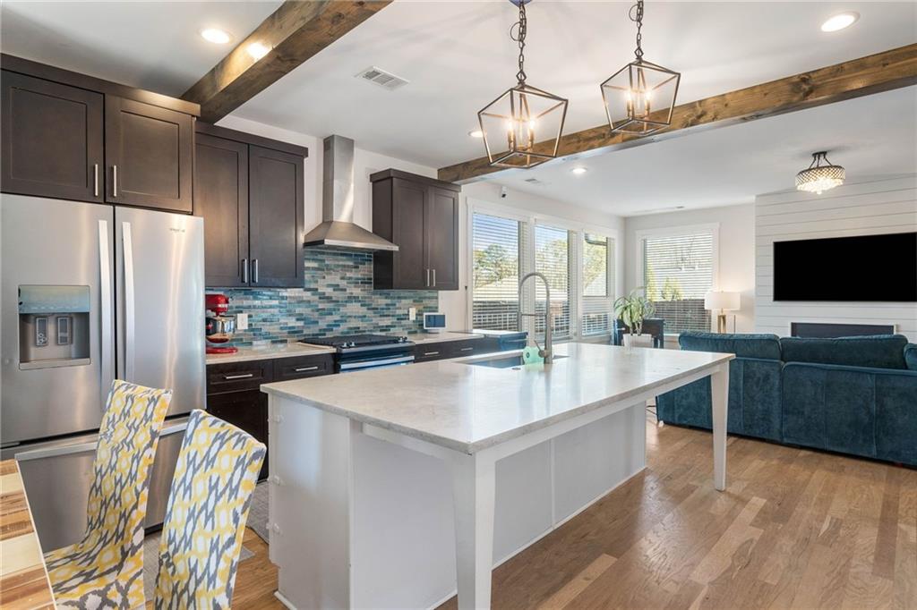 1736 Red Maple Ridge