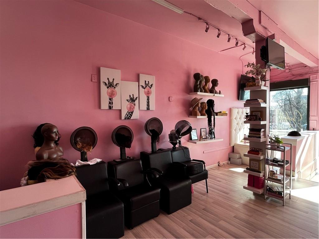 253 Trinity Avenue SW