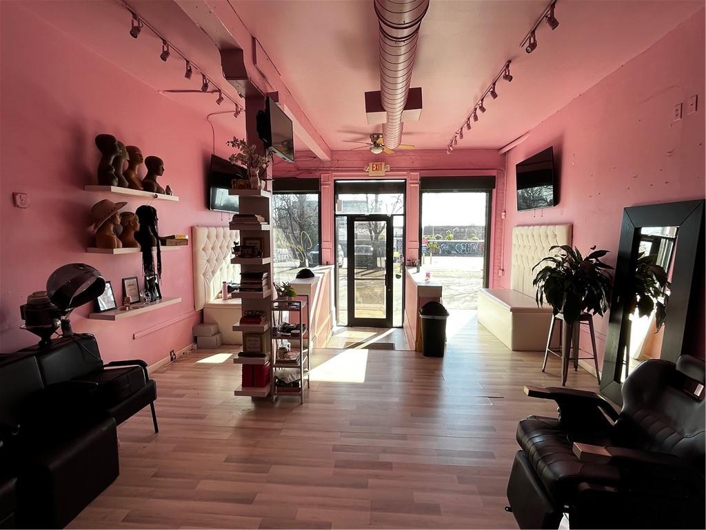 253 Trinity Avenue SW