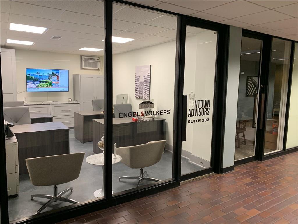 2575 Peachtree Road NE Unit 302