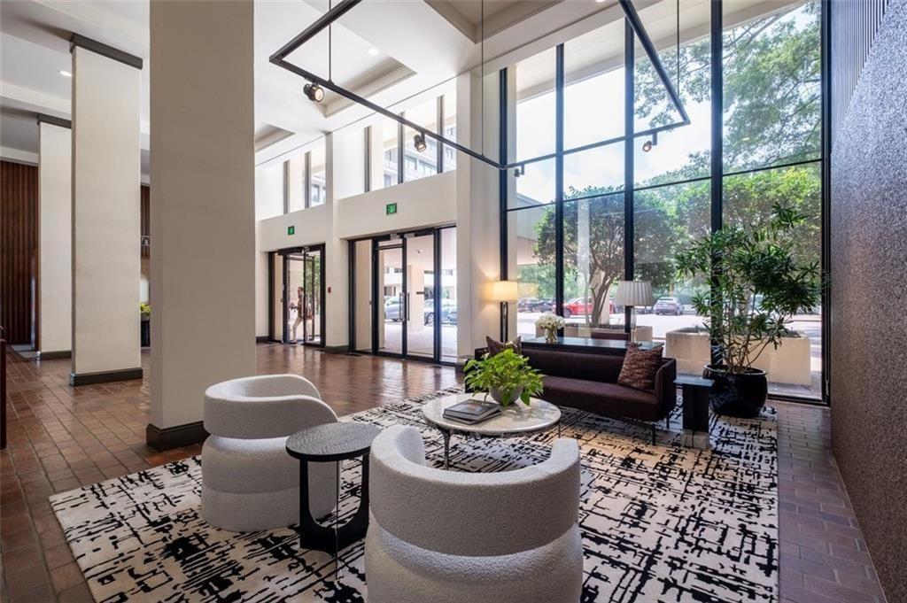 2575 Peachtree Road NE Unit 302