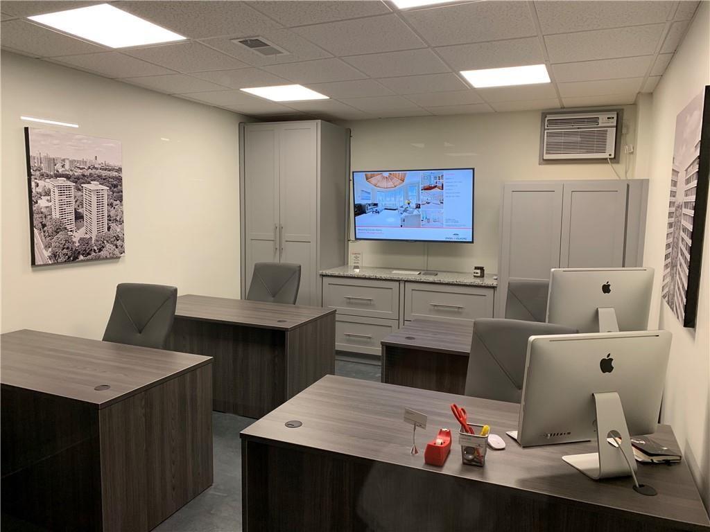 2575 Peachtree Road NE Unit 302