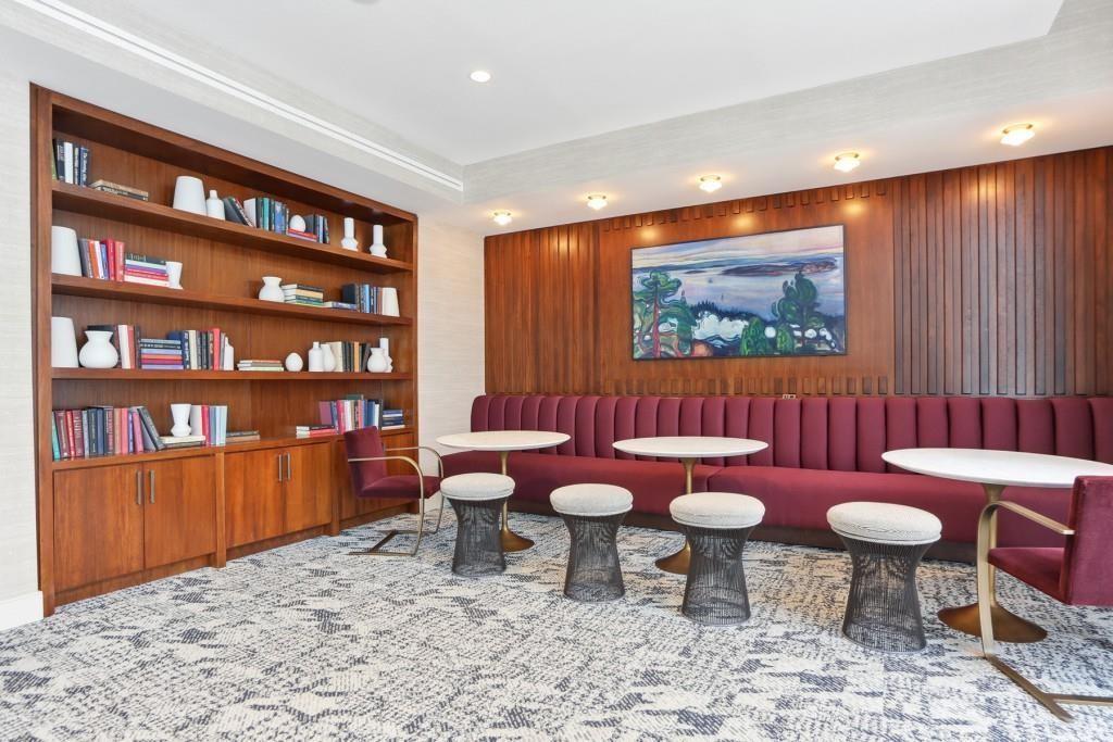 2575 Peachtree Road NE Unit 302