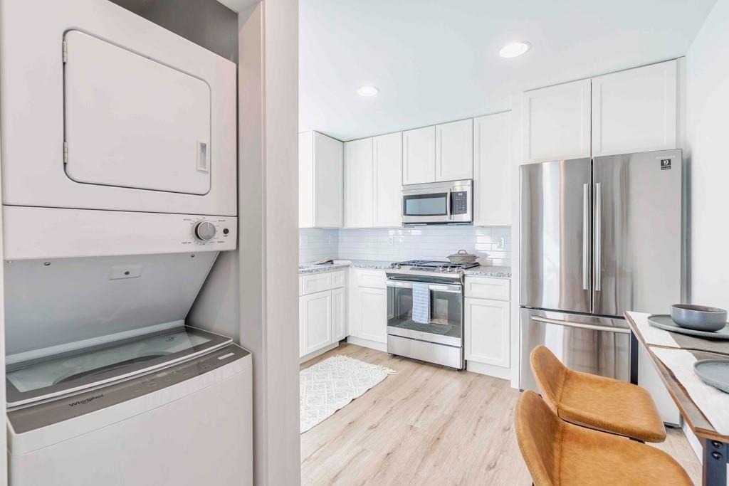 1015 Greenwood Avenue NE Unit 2