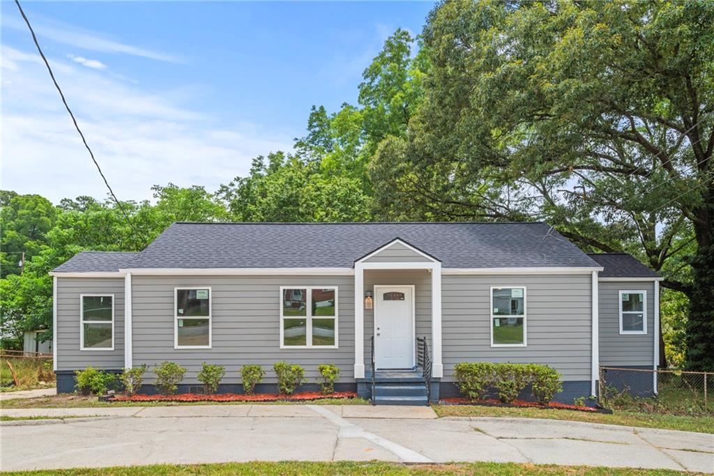 819 Norwood Road SE