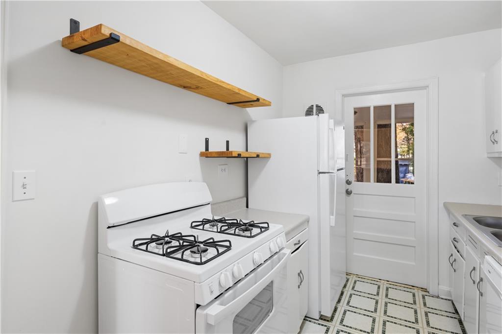 50 Mobile Avenue NE Unit A