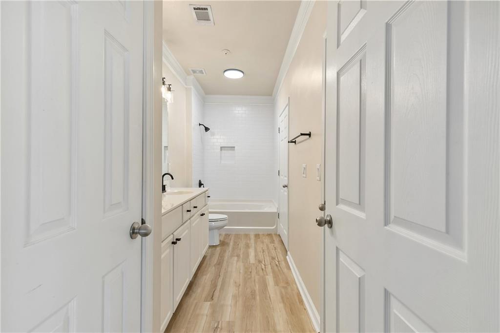 1850 Cotillion Drive Unit 2402