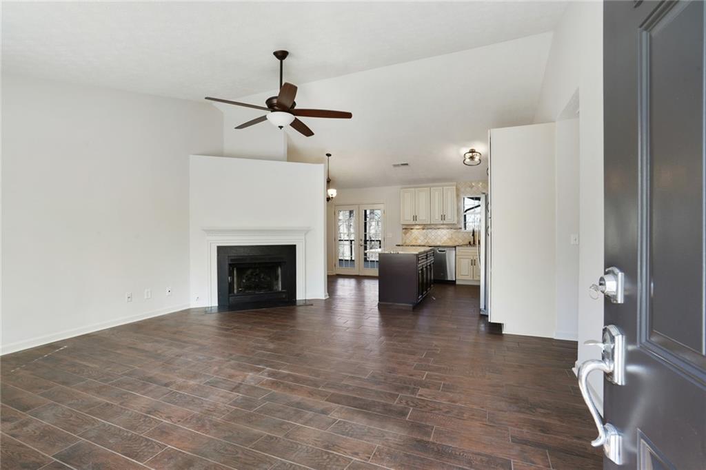 1507 Forest Court