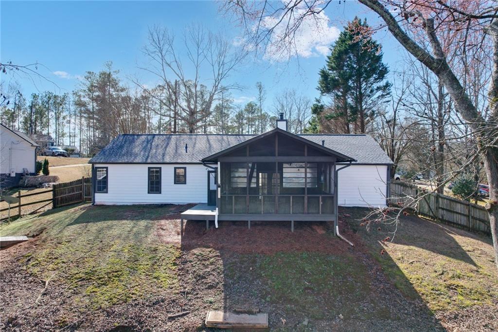 1507 Forest Court