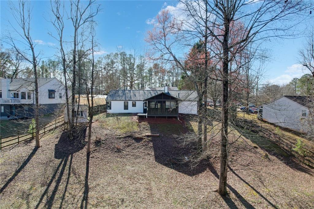 1507 Forest Court