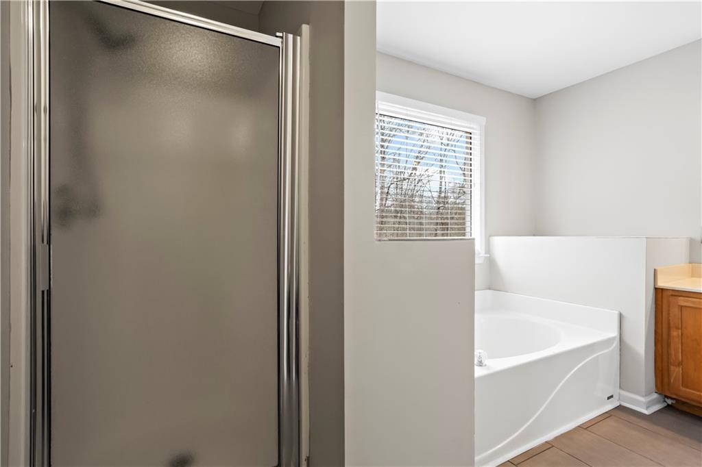 613 Montview Court SW