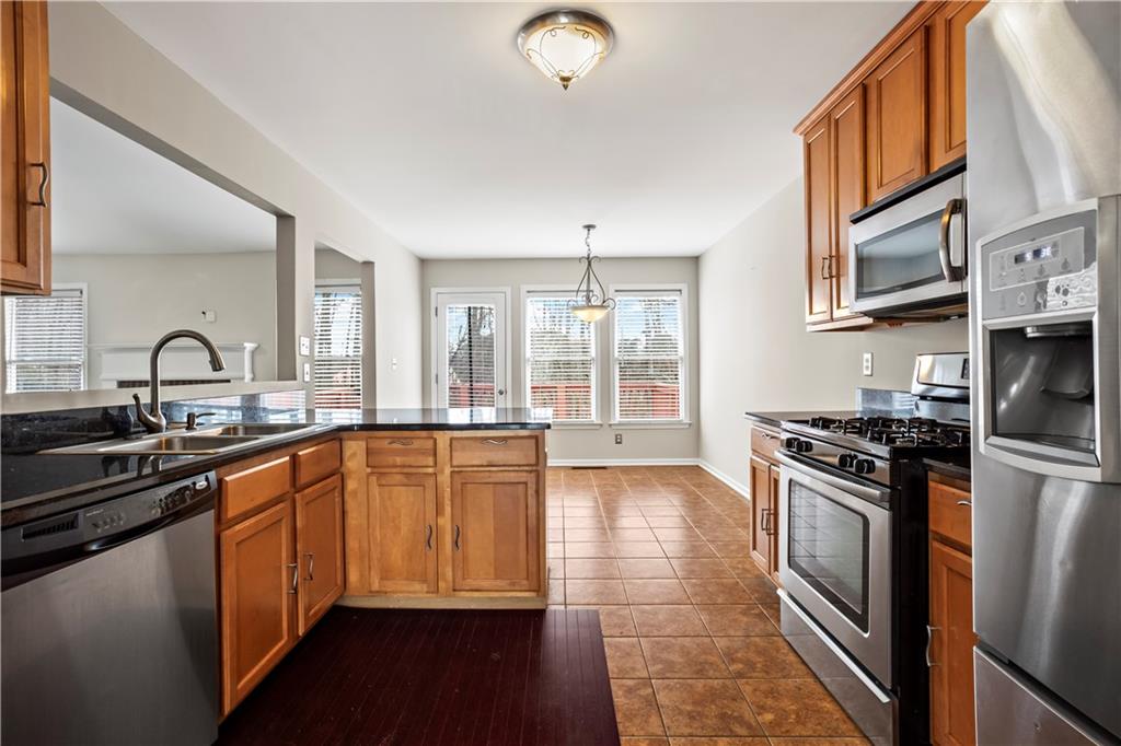 613 Montview Court SW