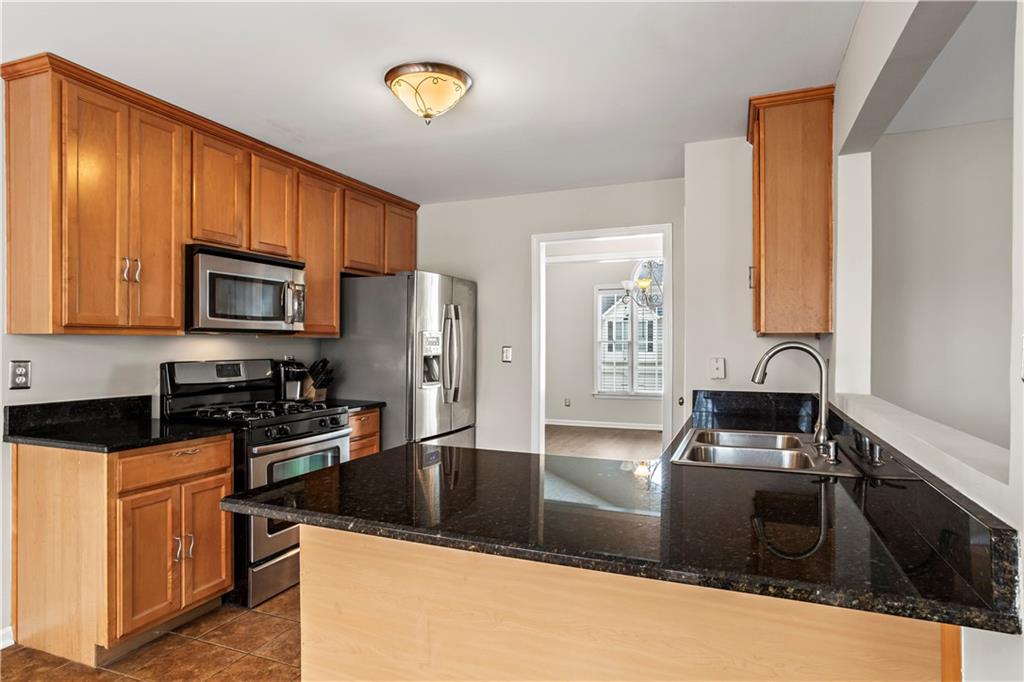 613 Montview Court SW