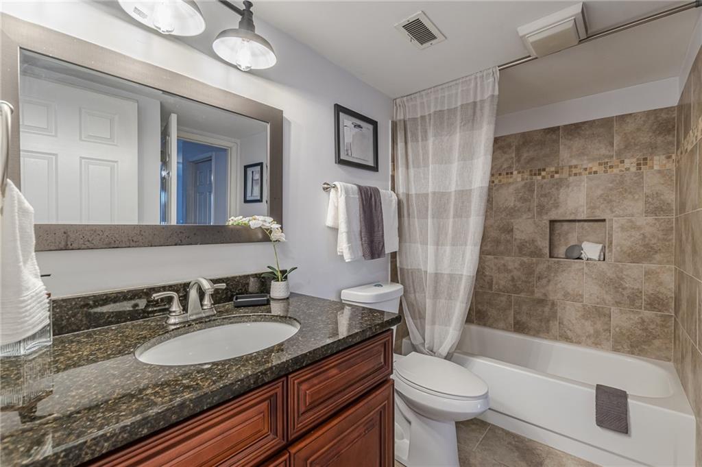 41 Doranne Court SE