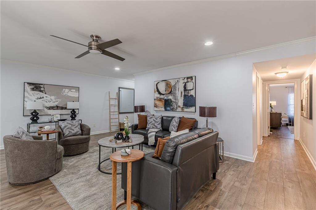 41 Doranne Court SE