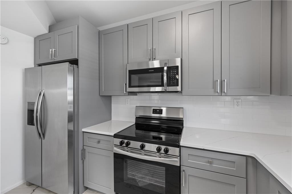 567 Winton Terrace APT A