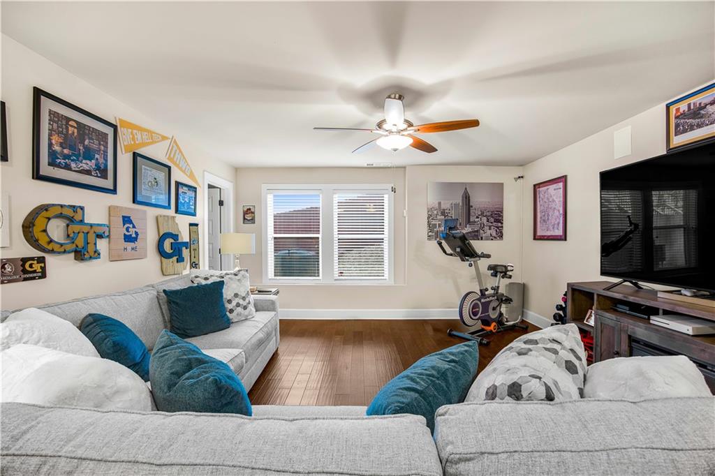 2119 Oak Knob Drive