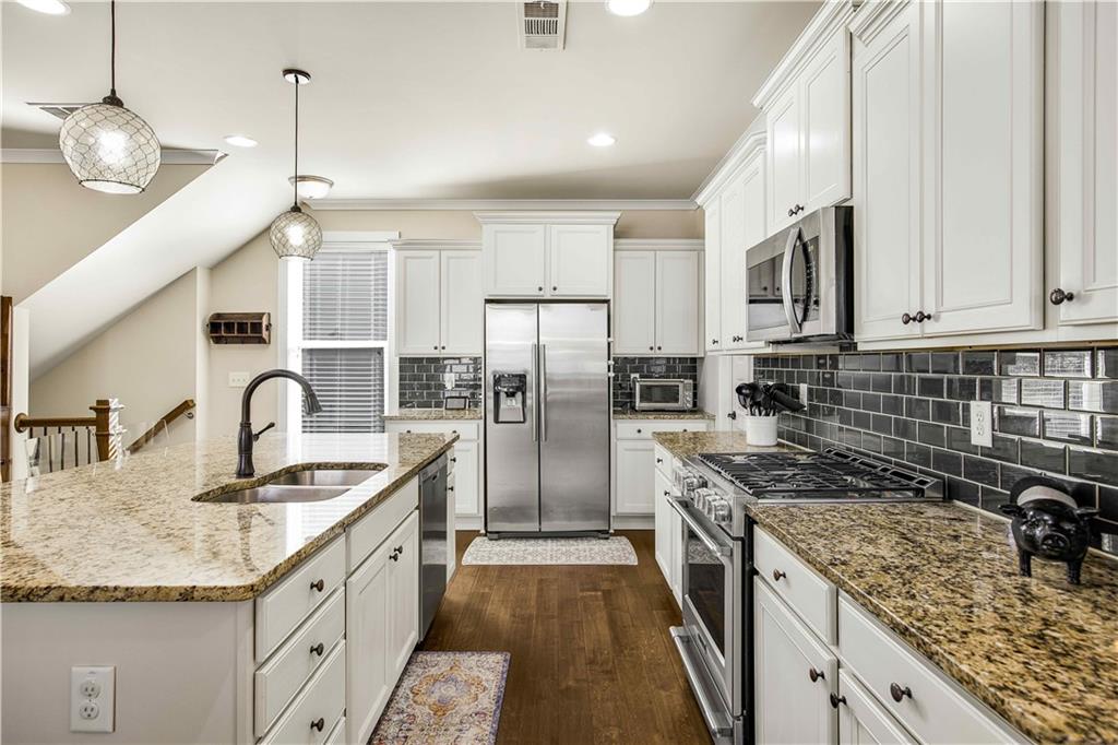2119 Oak Knob Drive