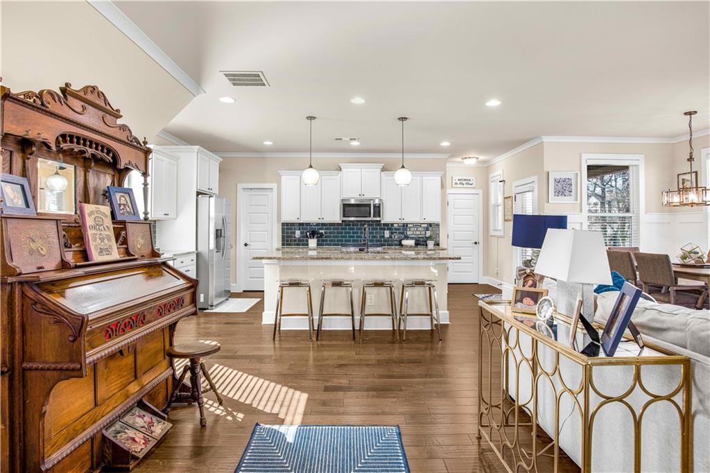 2119 Oak Knob Drive