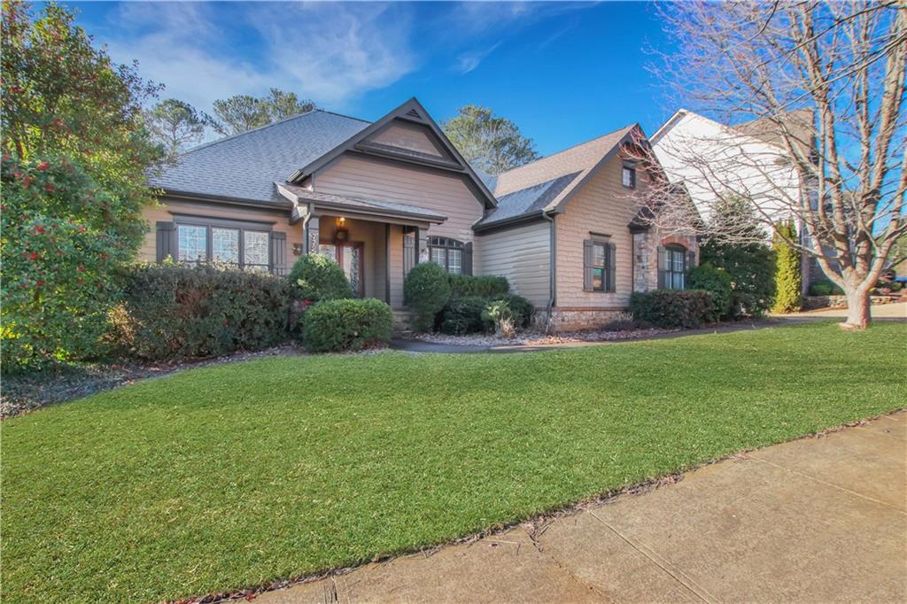 772 Crescent Circle
