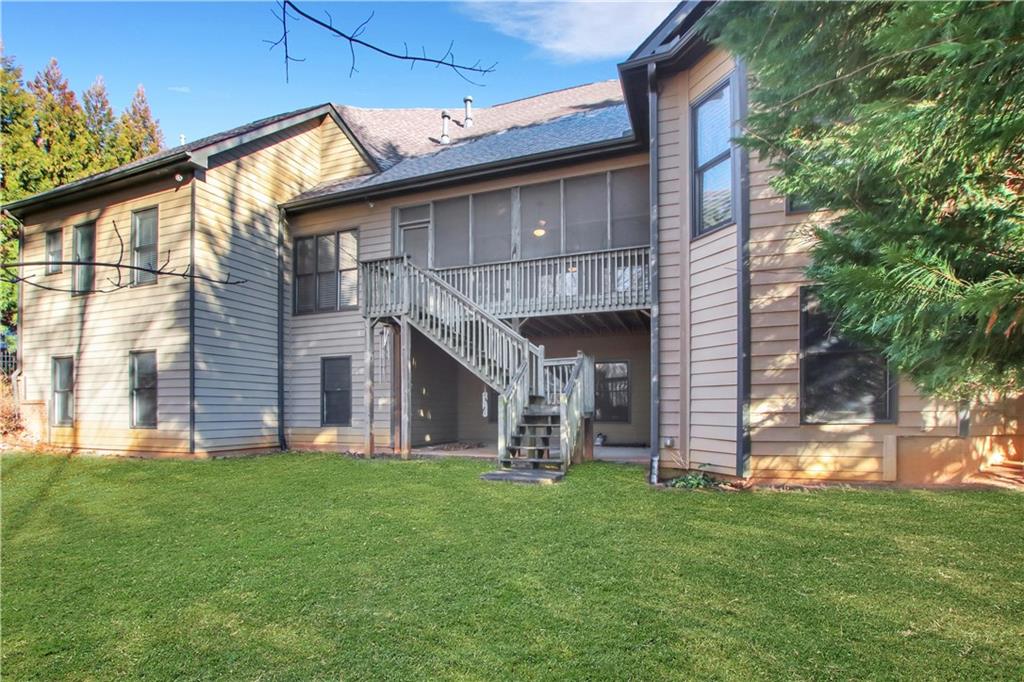 772 Crescent Circle