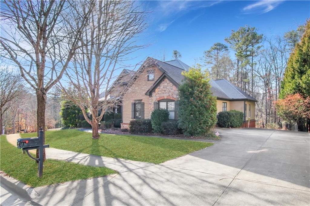 772 Crescent Circle