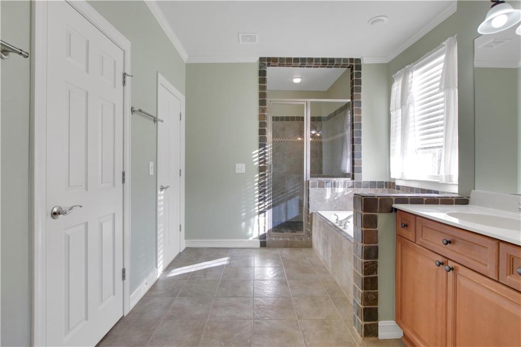 772 Crescent Circle