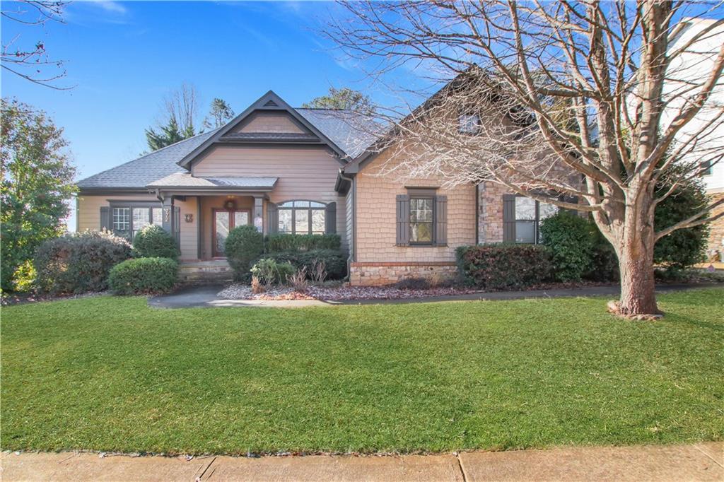 772 Crescent Circle